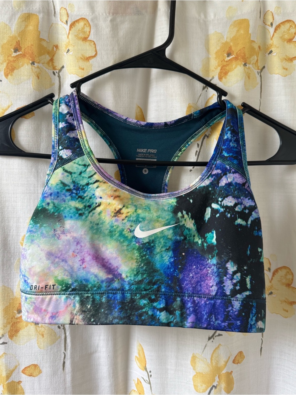 Nike Pro Multicolor Sports Bra